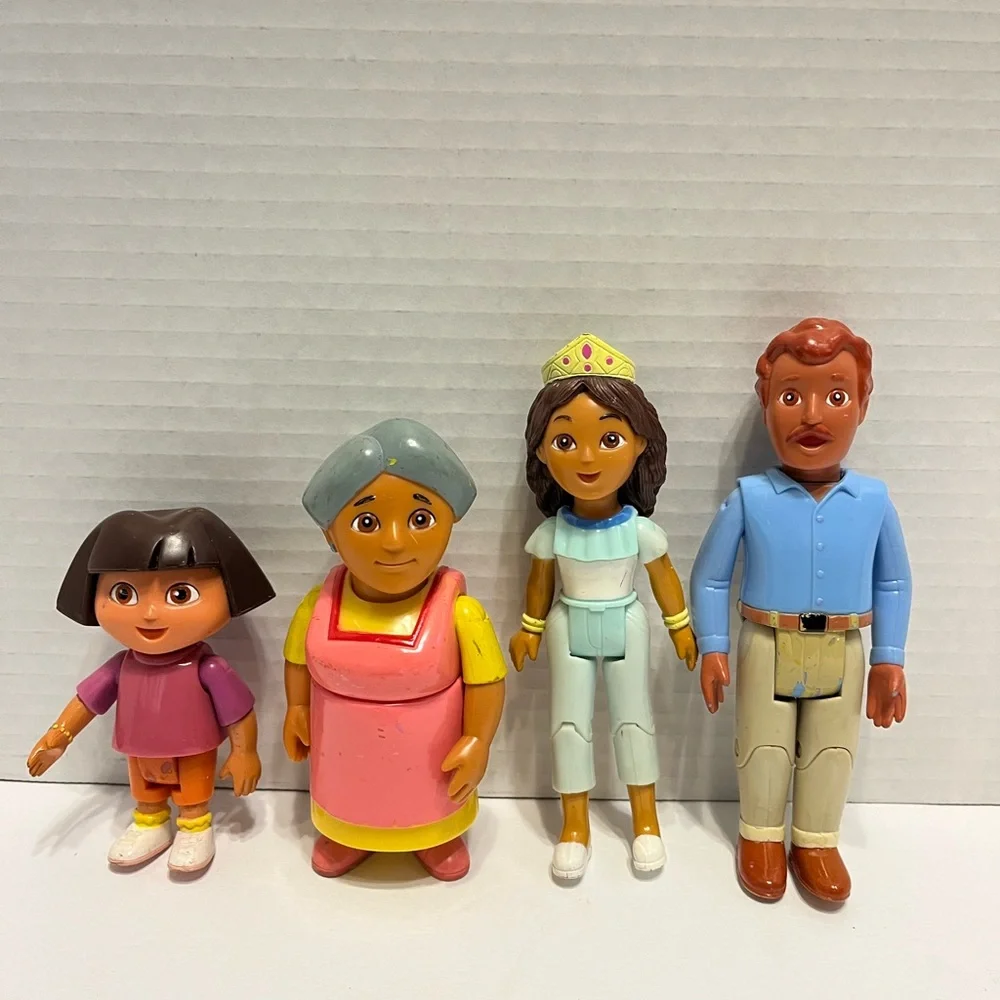 Dora the Explorer dollhouse dolls figures 4 piece people lot replacement dolls